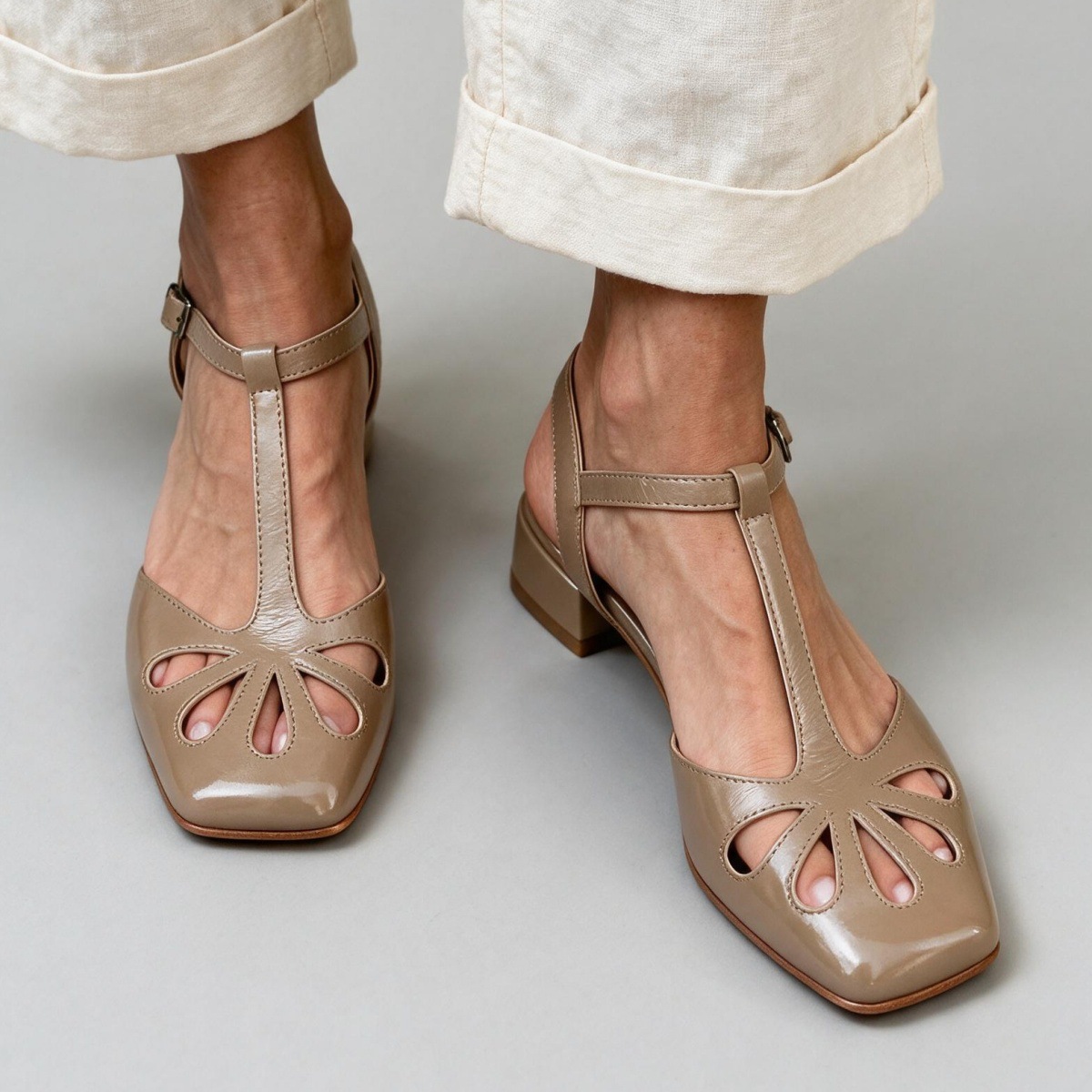 Women's T-Strap Roman-Style Cutout Sandals