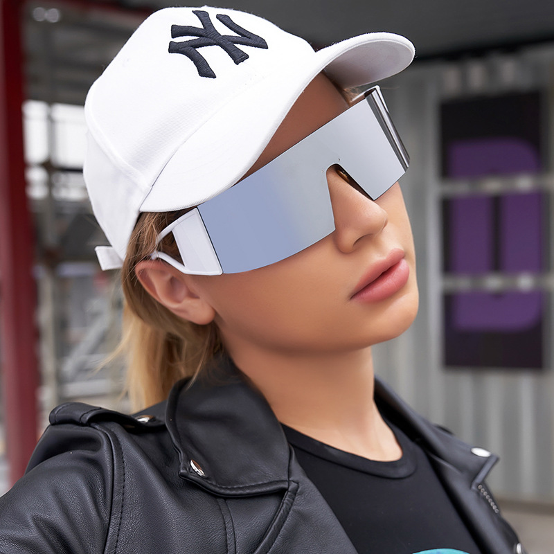 New-Style Wraparound Large-Frame Sport Sunglasses