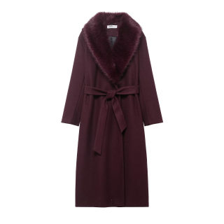 Elegant Wool Coat with Detachable Fur Collar
