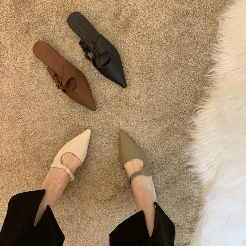 Women's Pointed-Toe Flat Mules 3