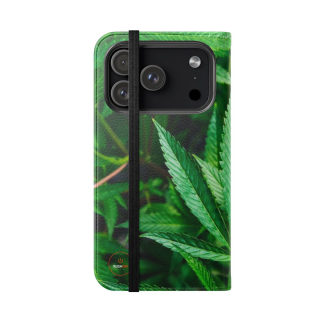 Marijuana leaf flip case 125