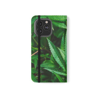 Marijuana leaf flip case 132
