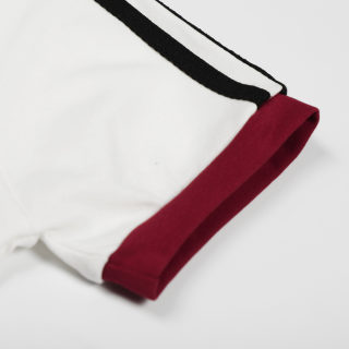 Color-Block V-Neck Letter Print Crop Top | Slim-Fit Casual 4