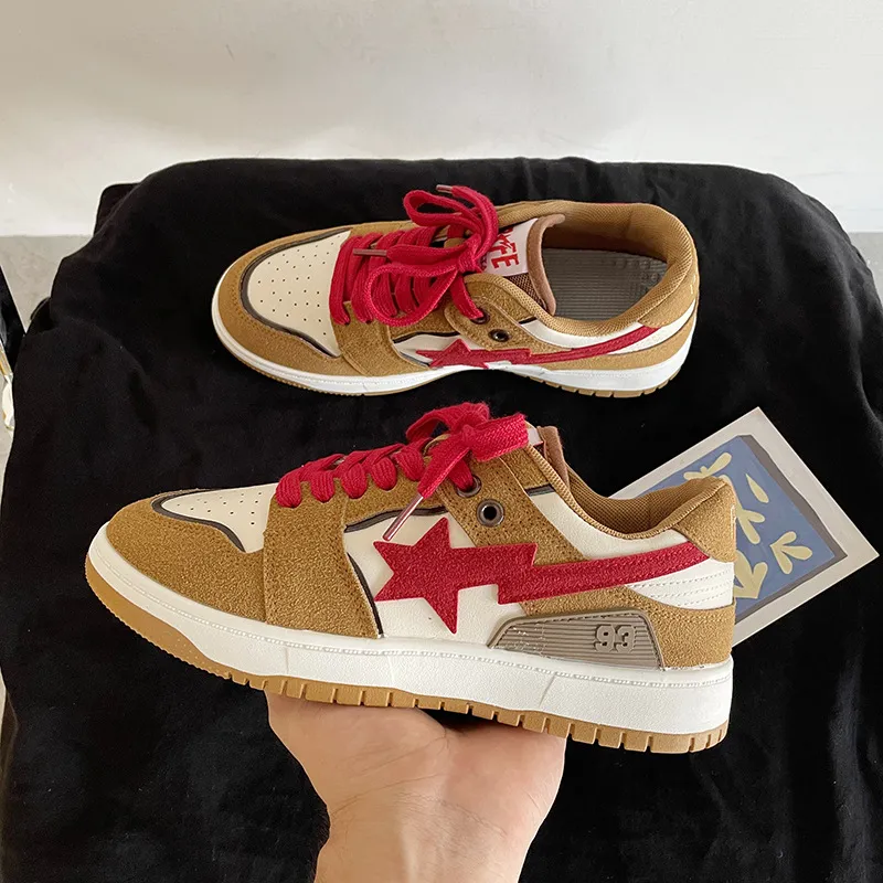 Contrast Star Lace-Up Athletic Sneakers 3