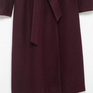 Elegant Wool Coat with Detachable Fur Collar 4
