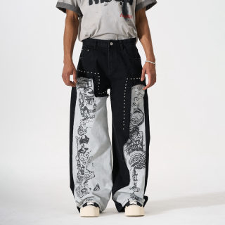 Men's Beaded Splicing Graffiti Print Jeans 2