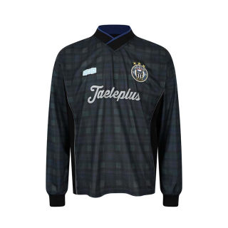 Letter Badge Print V-Neck Long Sleeve Shirt | American Retro 6