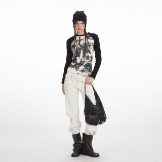 Printed Wide Sleeve Fitted Crop Top | Long Sleeve Cityscape Print 3