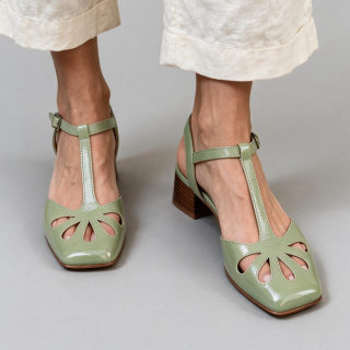 Women's T-Strap Roman-Style Cutout Sandals 4