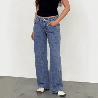 Women's Slimming Straight Jeans with Heart Pocket Design 3