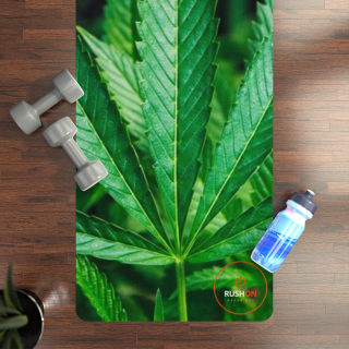 Marijuana leaf rubber yoga mat, non-slip 4