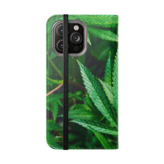 Marijuana leaf flip case 113
