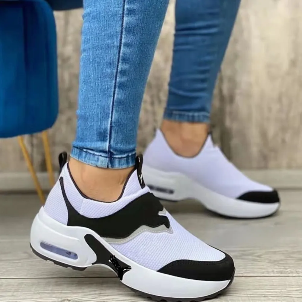 Women's Round-Toe Slip-On Mesh Athletic Shoes