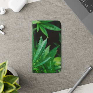 Marijuana leaf flip case 209