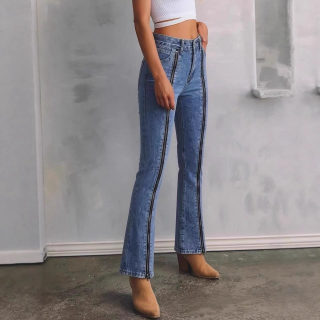 Zip-Detail Slimming Micro-Flare Jeans 4