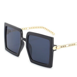 Trendy Sunglasses with Metal Chain Detail