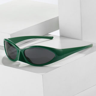 Steampunk-Style Small-Frame Sunglasses 2