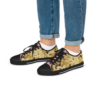Gold Splatter Pattern Men's Low-Top Sneakers | Abstract Paint Design