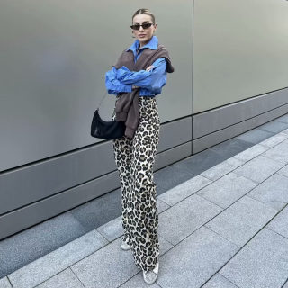 Loose Drop-Crotch Sport Pants 4