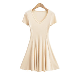 V-Neck Short Sleeve Knitted A-Line Dress 4