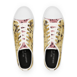 Gold Splatter Pattern Men's Low-Top Sneakers | Abstract Paint Design 4