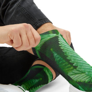 Cannabis leaf socks 30