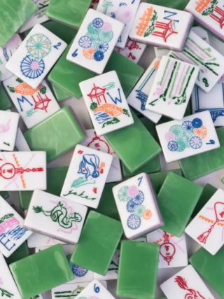 Acrylic Mahjong Set for Travel and Home Play 3