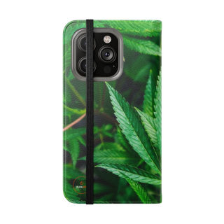 Marijuana leaf flip case 111