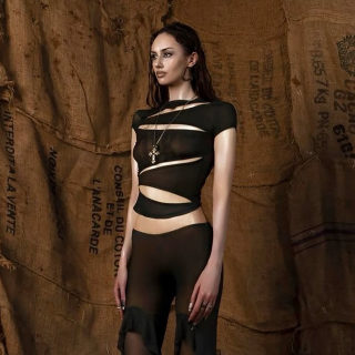 Hollow-Out Waist-Hugging Niche Top | Women's 3
